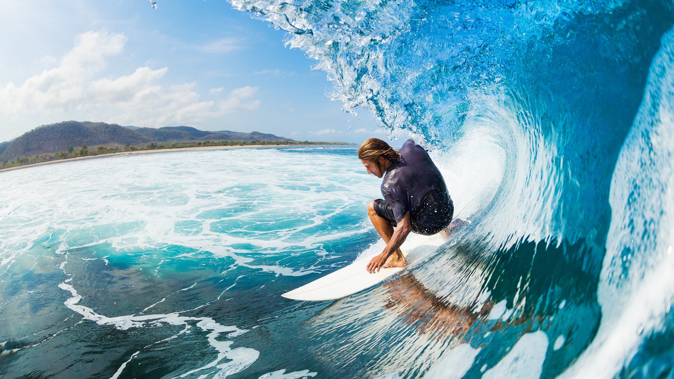 塔图姆回归赛场，出色防守首场状态亮眼，中国队观众沸腾！