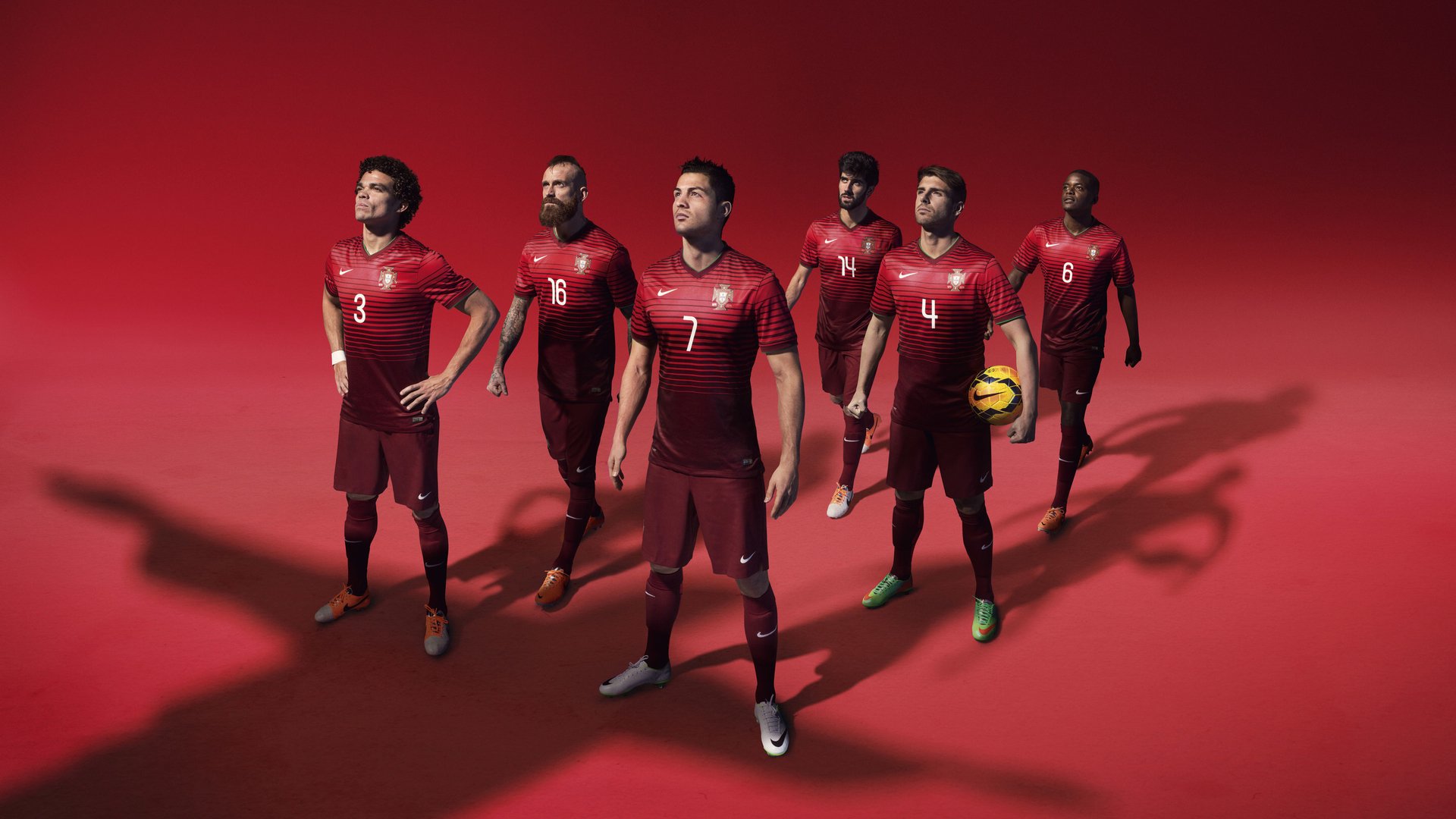 皇冠体育官网-电竞赛场焦点！葡萄牙队对阵克罗地亚队，冠军之争悬念重重，胜负难料